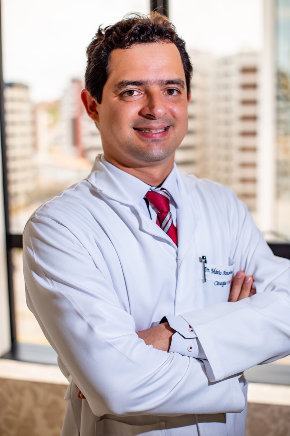 Dr. Mário Amorim de jaleco